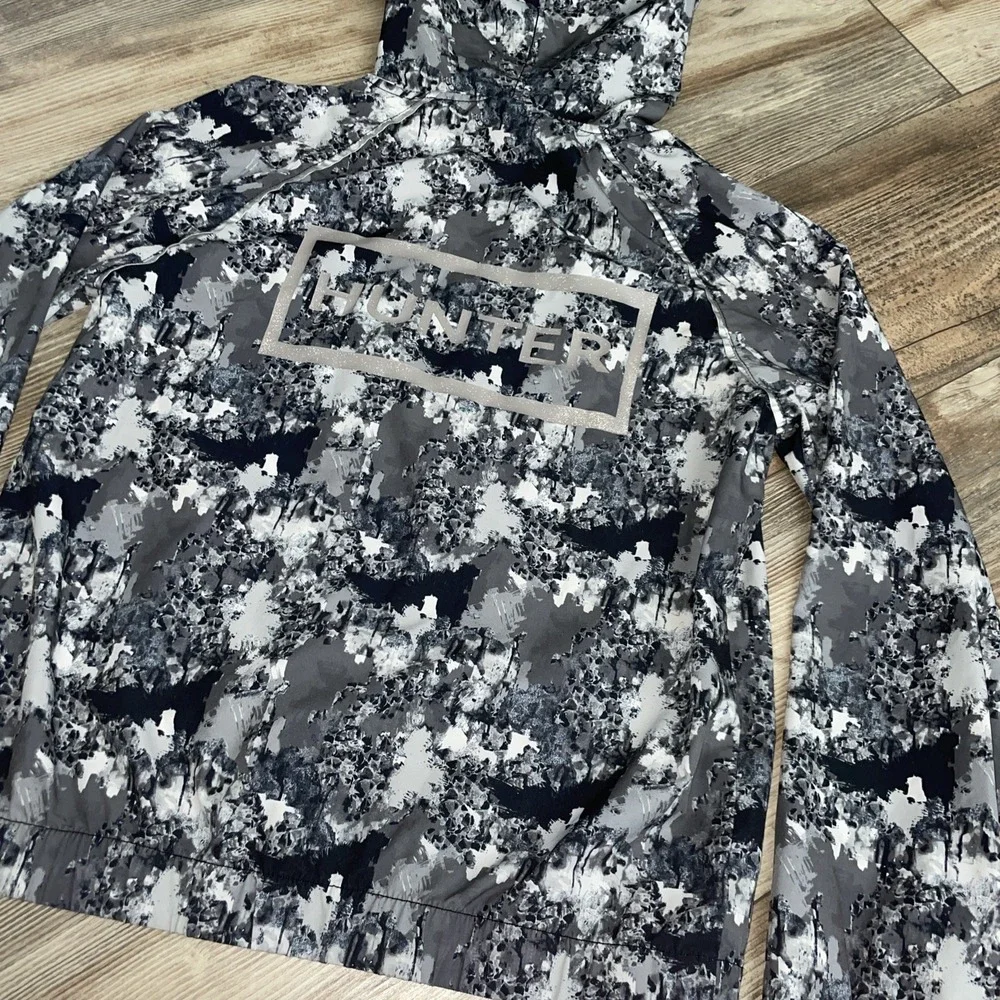 Hunter for Target Boys'‎ Performance Hooded Windbreaker (Camo L 12/14)